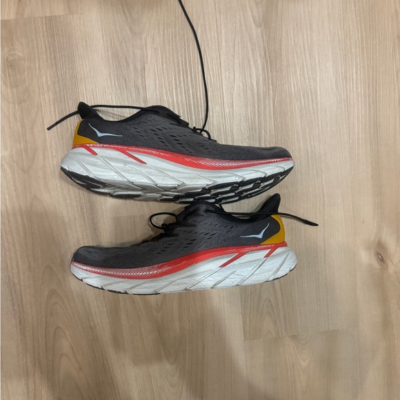 Men’s Size 9 Hoka Clifton 8.0 running shoes - Picture 3 of 8